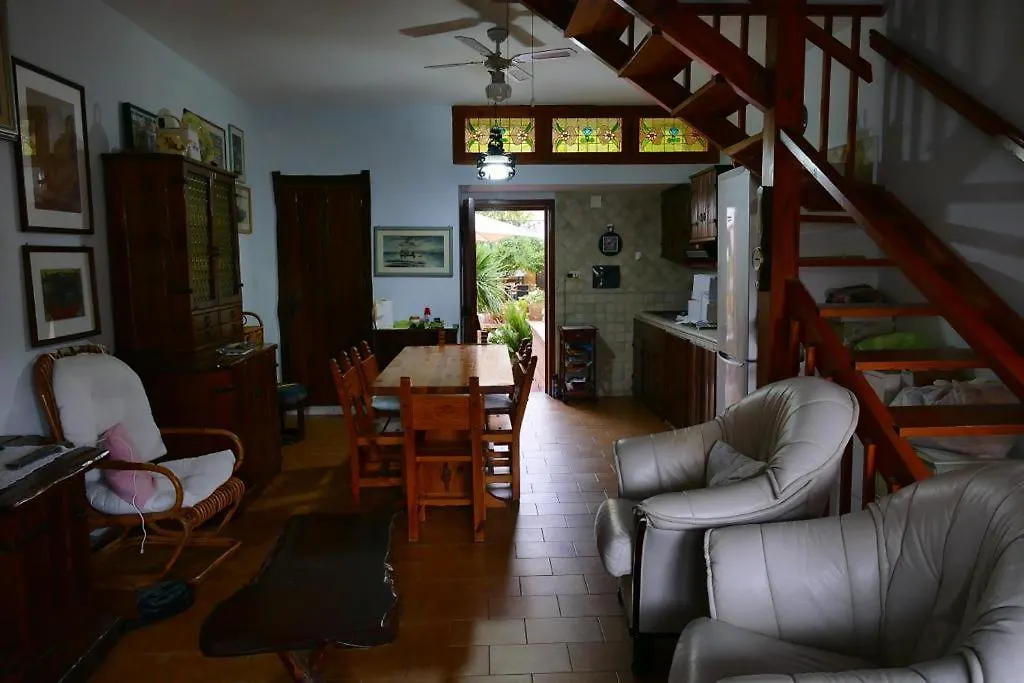 Pm 5 Via Sicilia Guest House Alghero 0*,  Italy